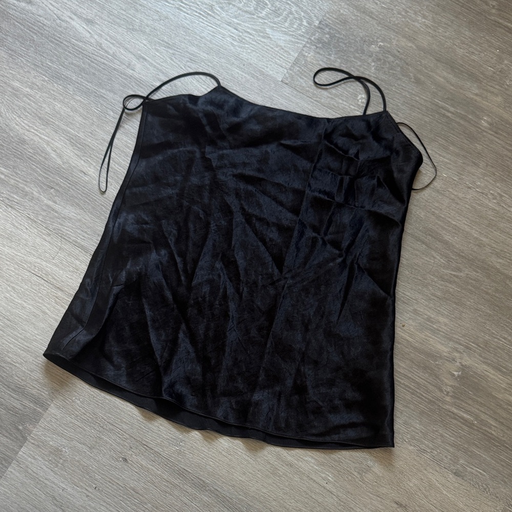 Vince silk black tank